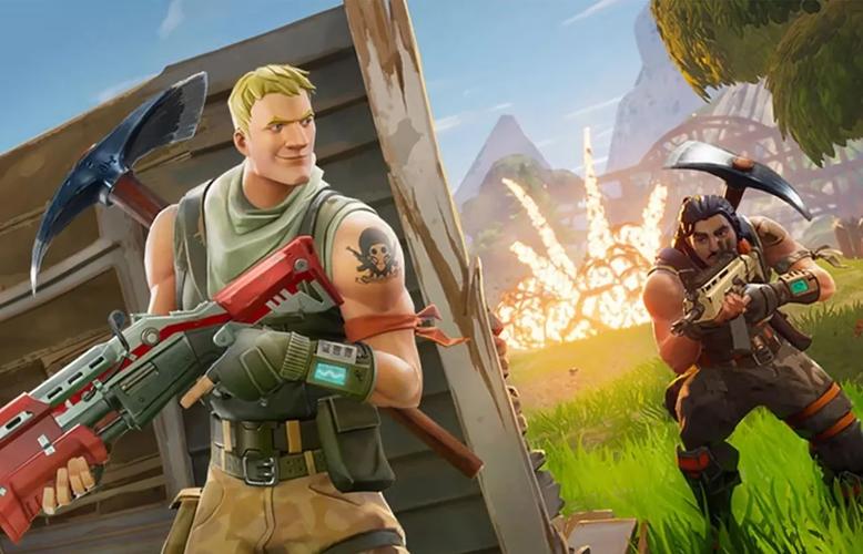 伍兹在儿子陪伴下练球 美国公开赛周事务繁忙