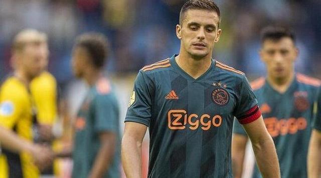 也让他从球 也让他从球